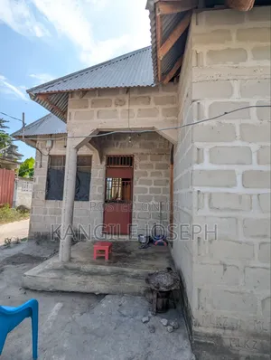 2bdrm House in Kapungu Street, Ukonga for sale