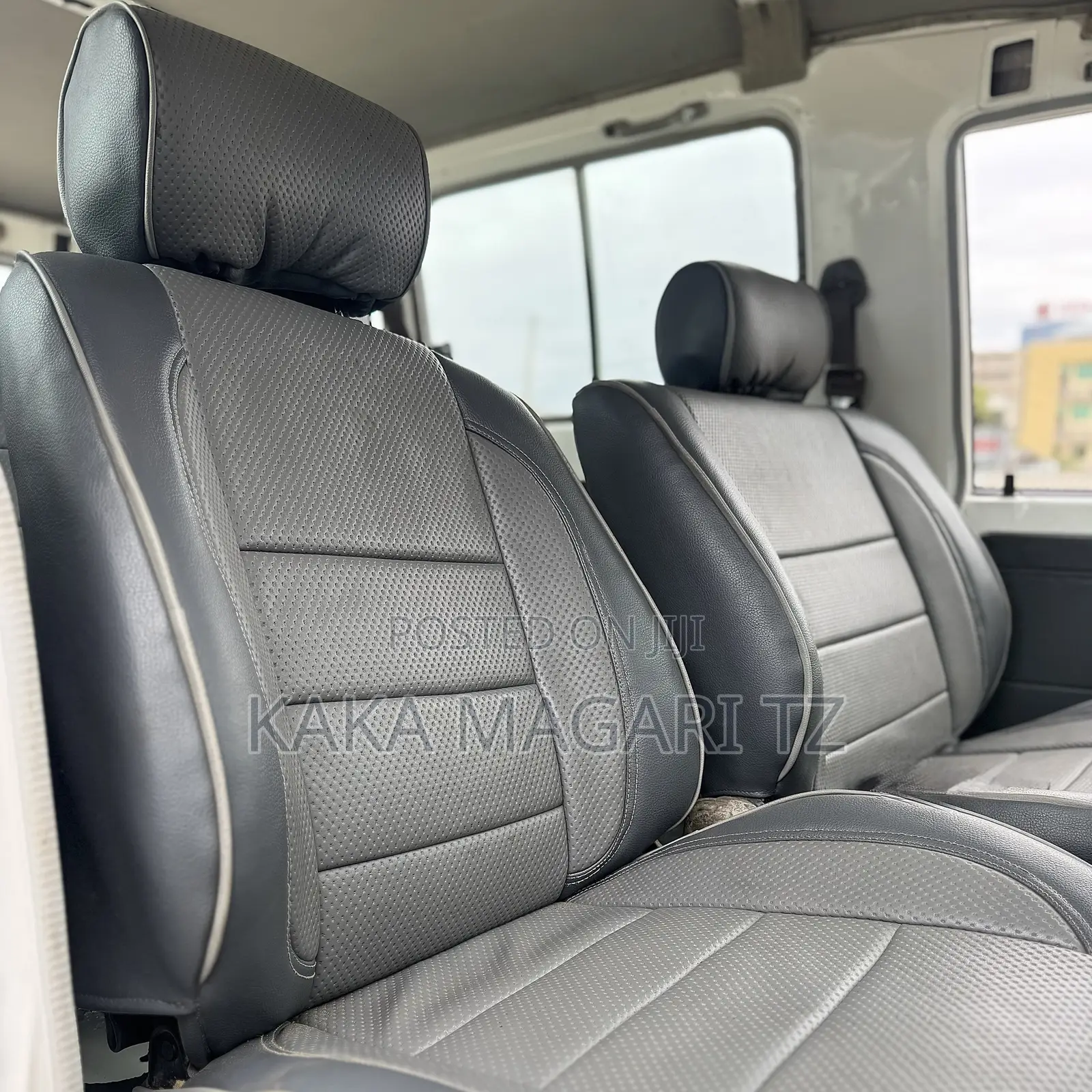 Toyota Land Cruiser 2007 White
