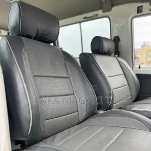 Toyota Land Cruiser 2007 White