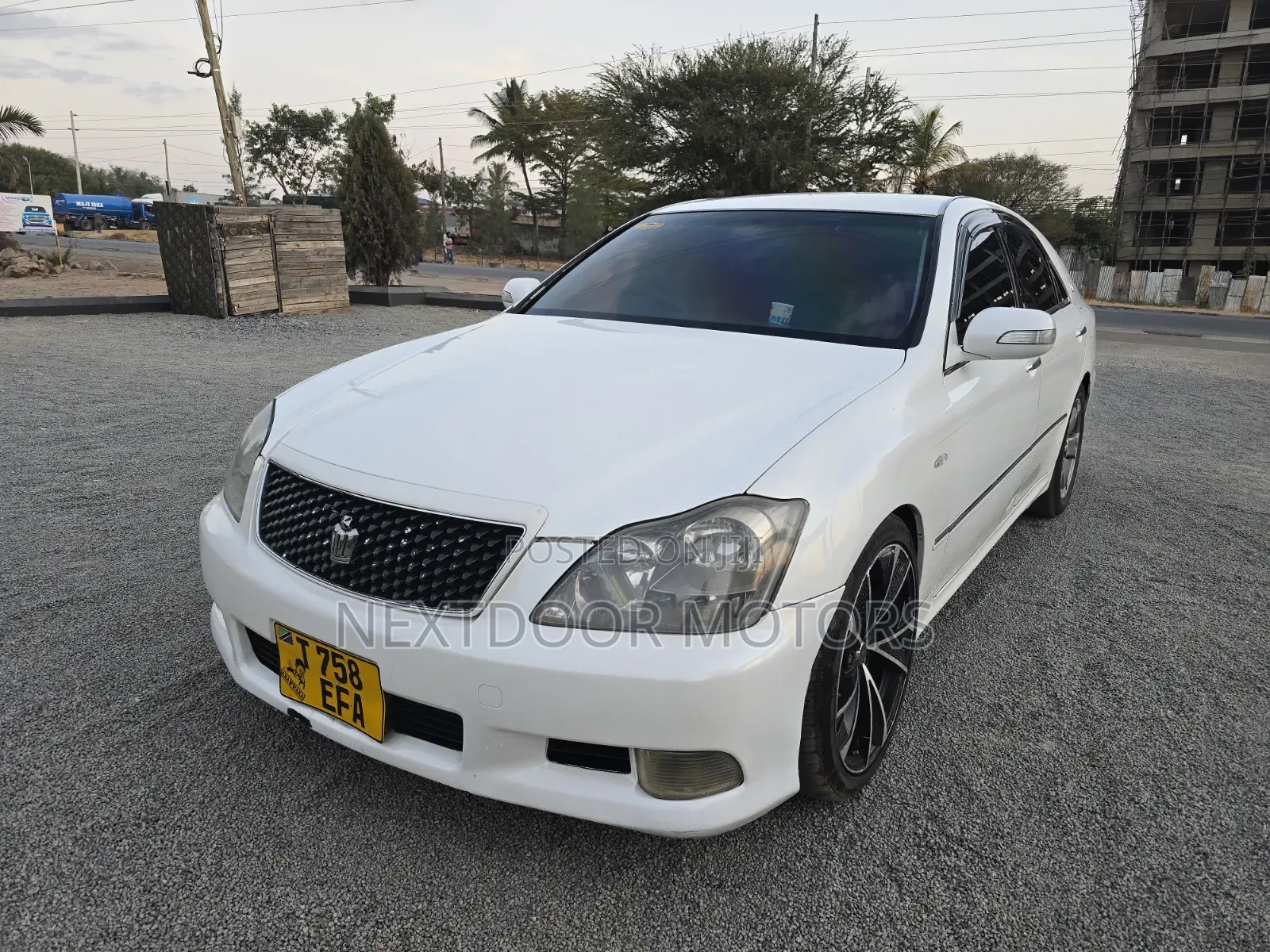 Toyota Crown Royale 2005 White