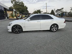 Toyota Crown Royale 2005 White