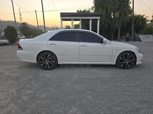 Toyota Crown Royale 2005 White