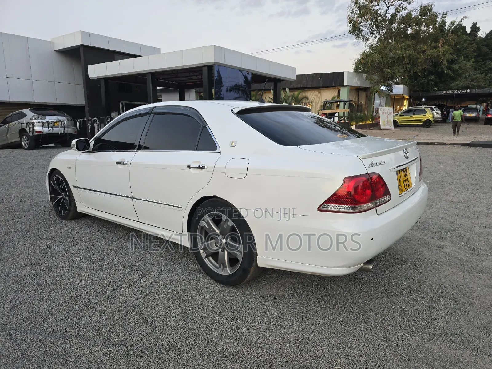 Toyota Crown Royale 2005 White