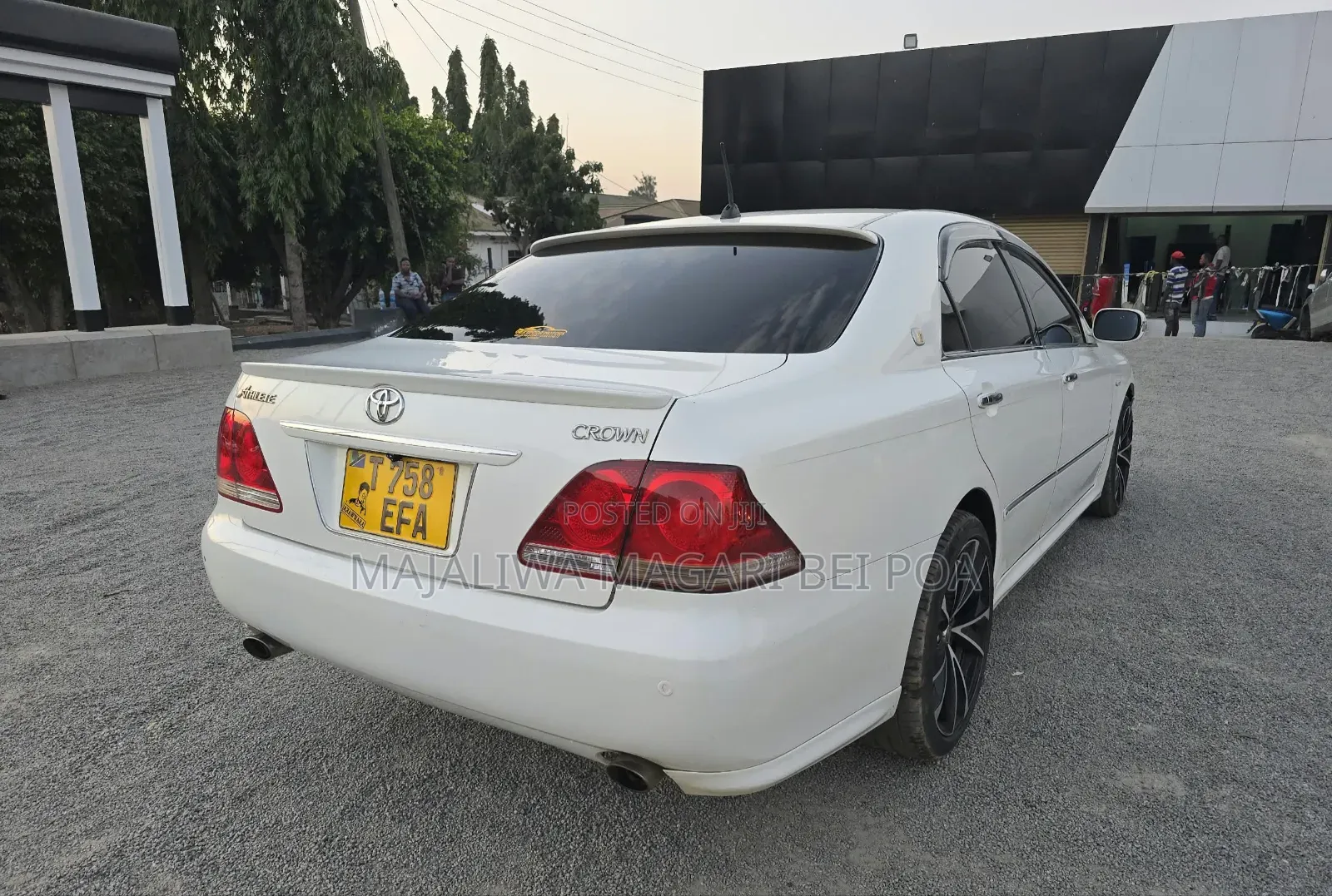 Toyota Crown Royale 2005 White
