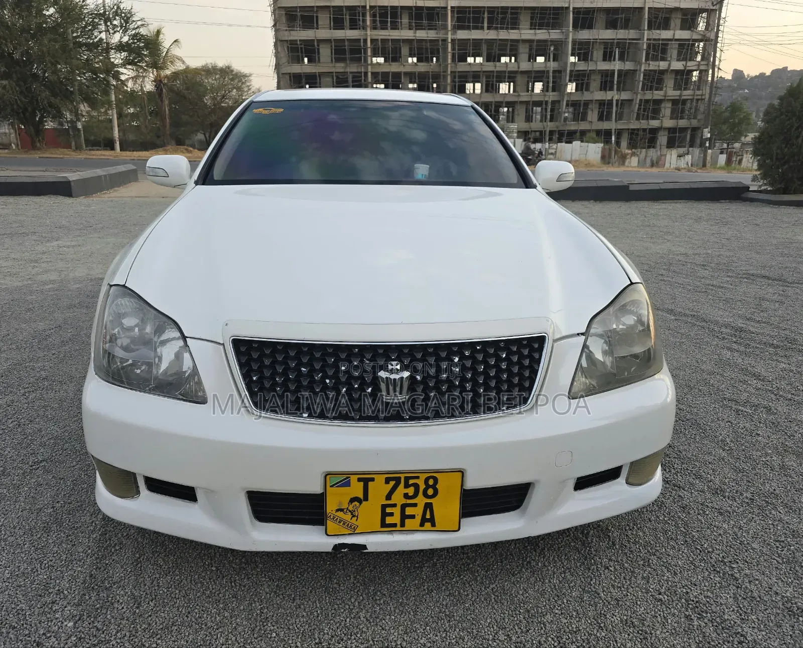 Toyota Crown Royale 2005 White