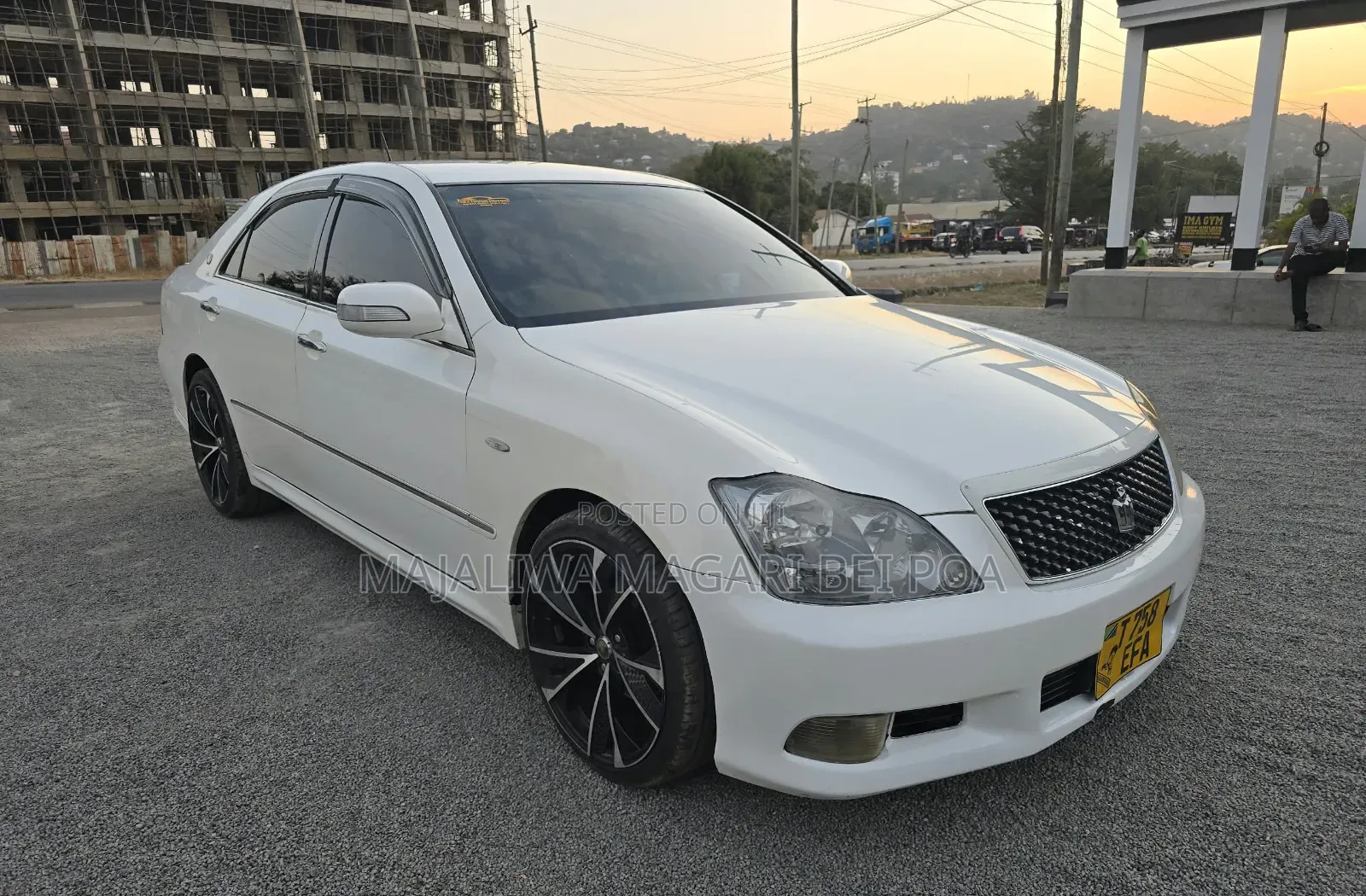 Toyota Crown Royale 2005 White