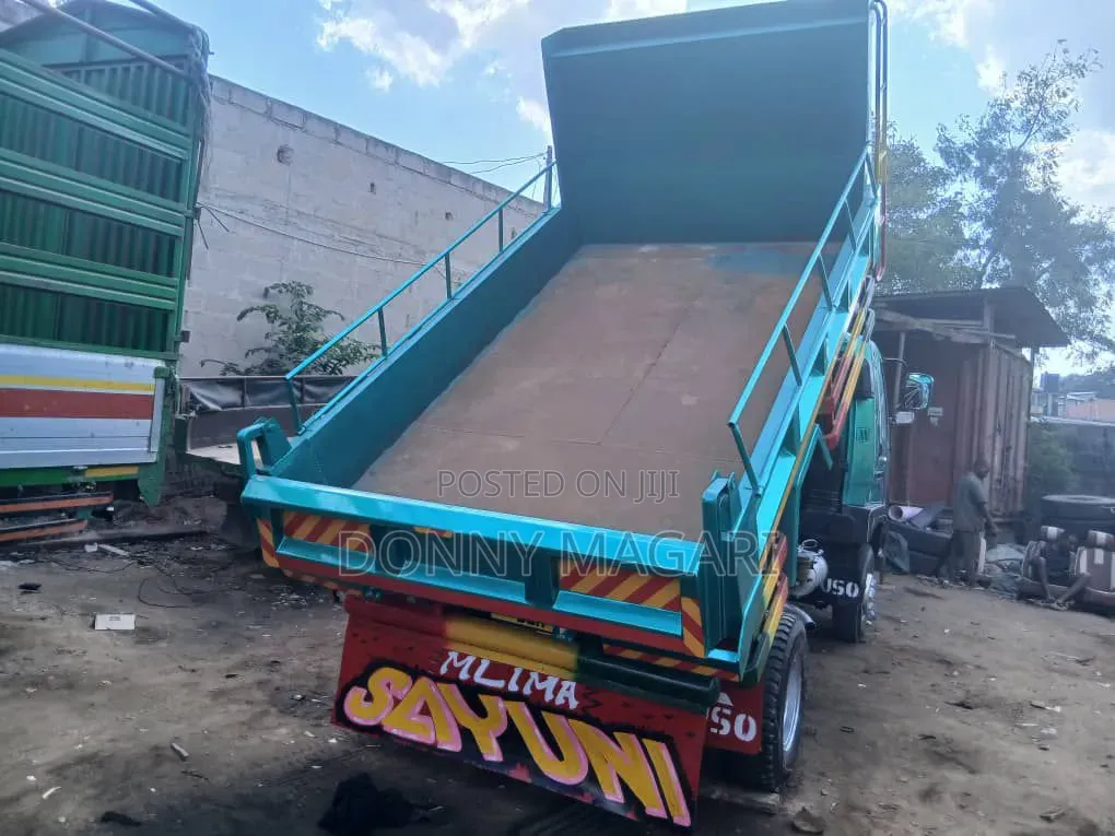 Mitsubishi Fuso Tipper
