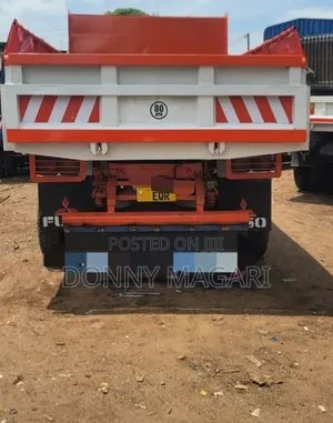 Mitsubishi Fuso Tipper