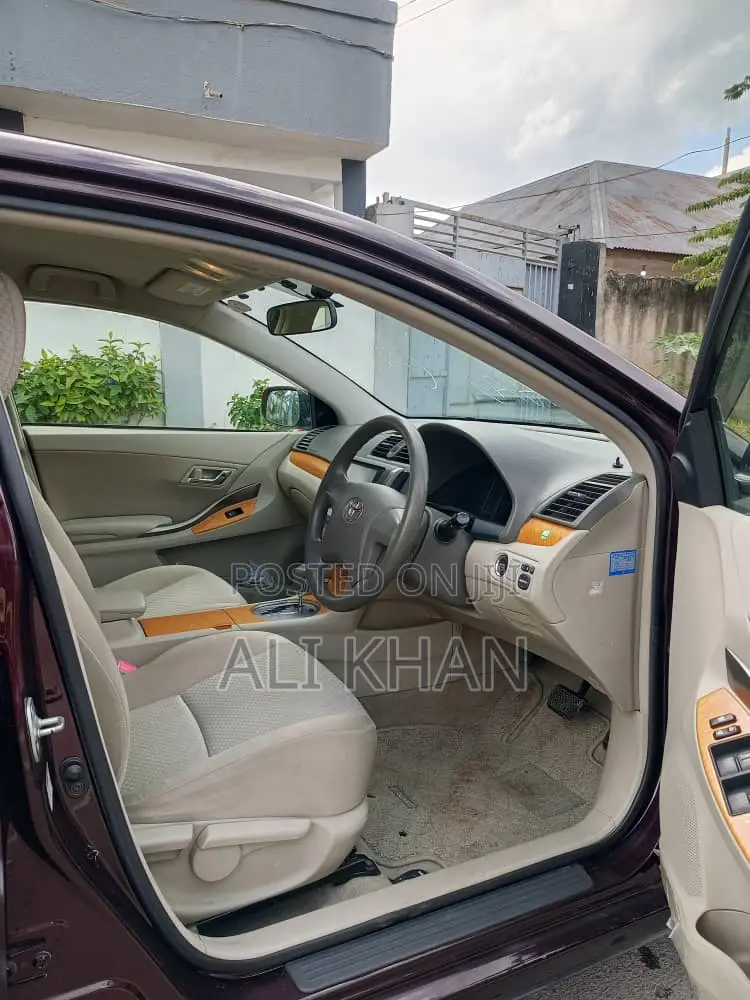Toyota Premio 1.5 FWD 2009 Maroon