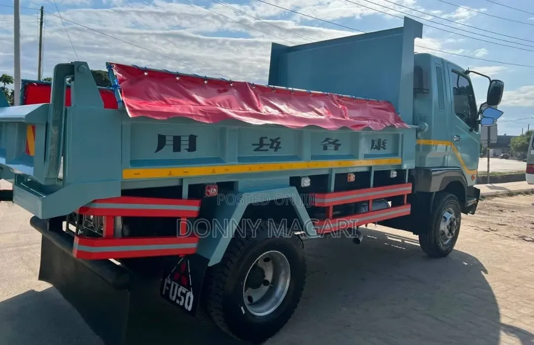 Mitsubishi Fuso Tipper