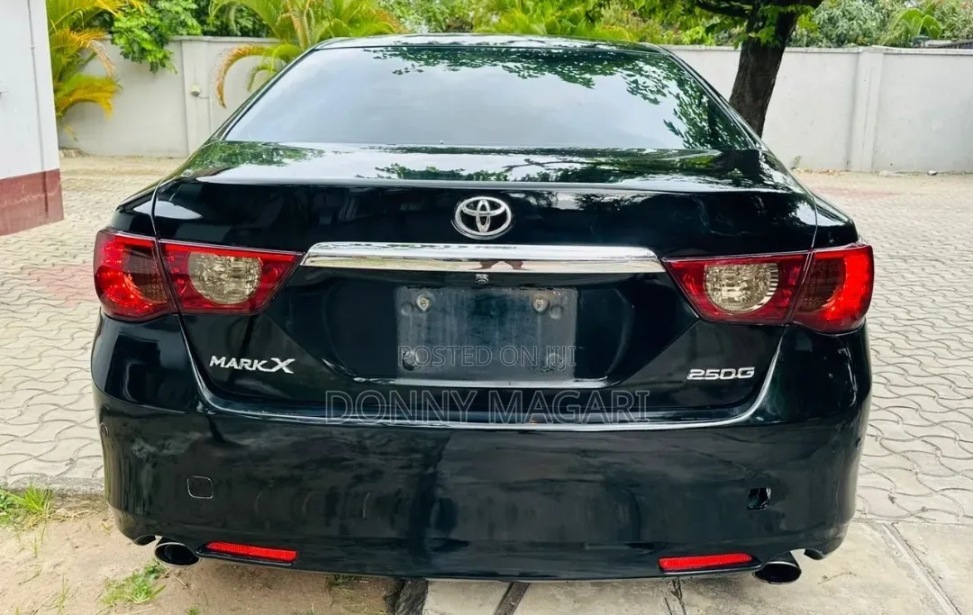Toyota Mark X 2010 Black