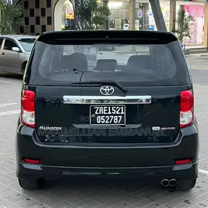 Toyota Corolla Rumion 2010 Black