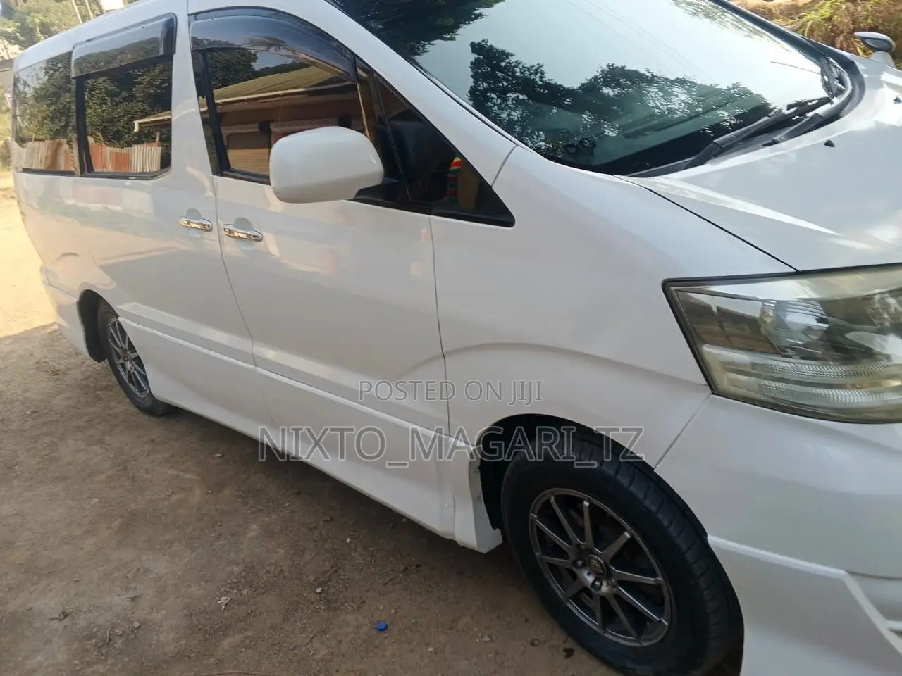 Toyota Alphard 2006 White