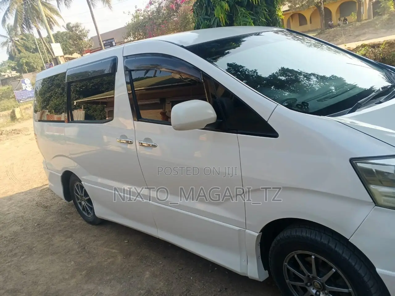 Toyota Alphard 2006 White