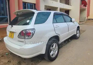 Toyota Harrier 2.4 16V 2001 White