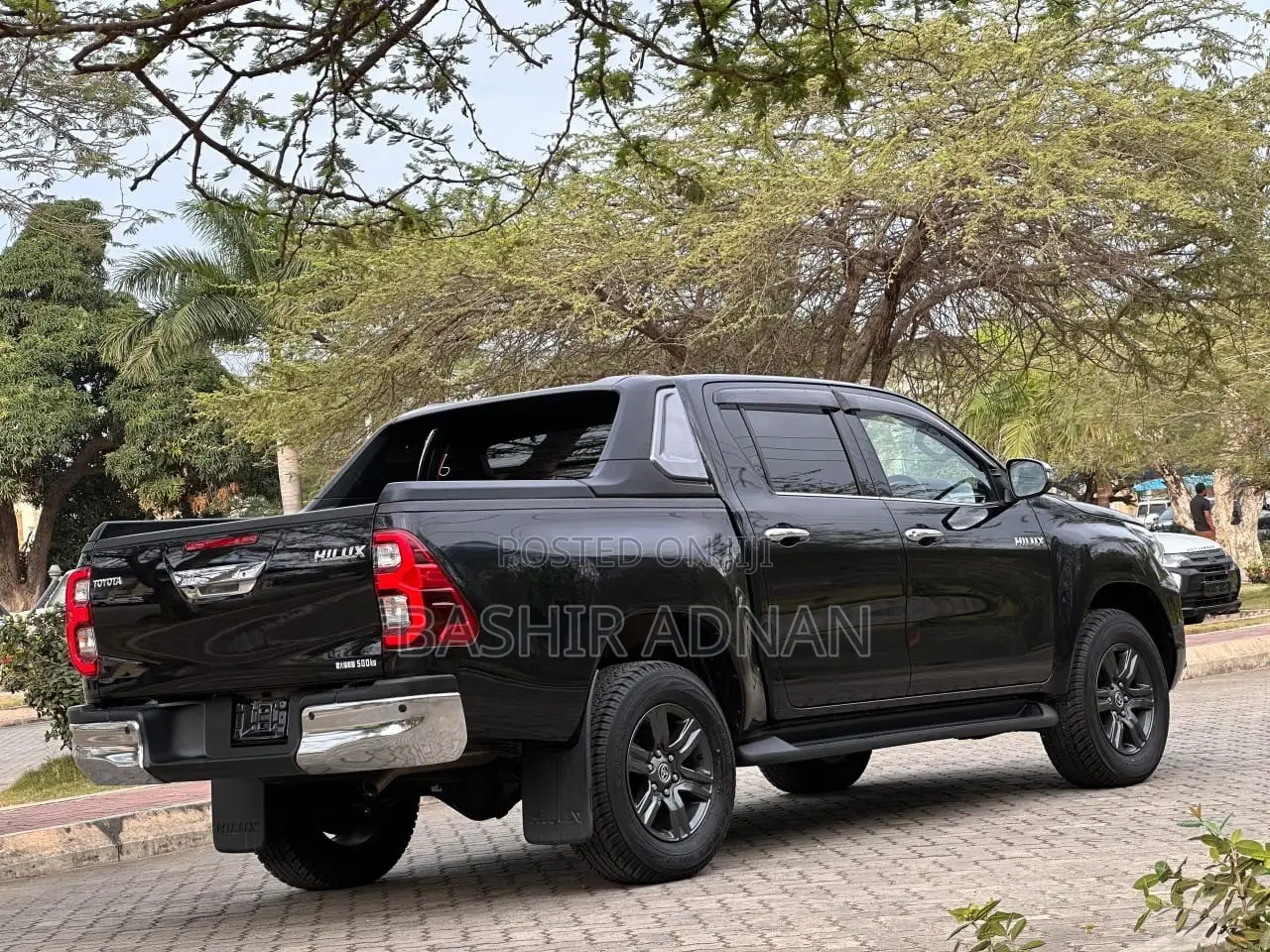 Toyota Hilux 2024 Matt Black