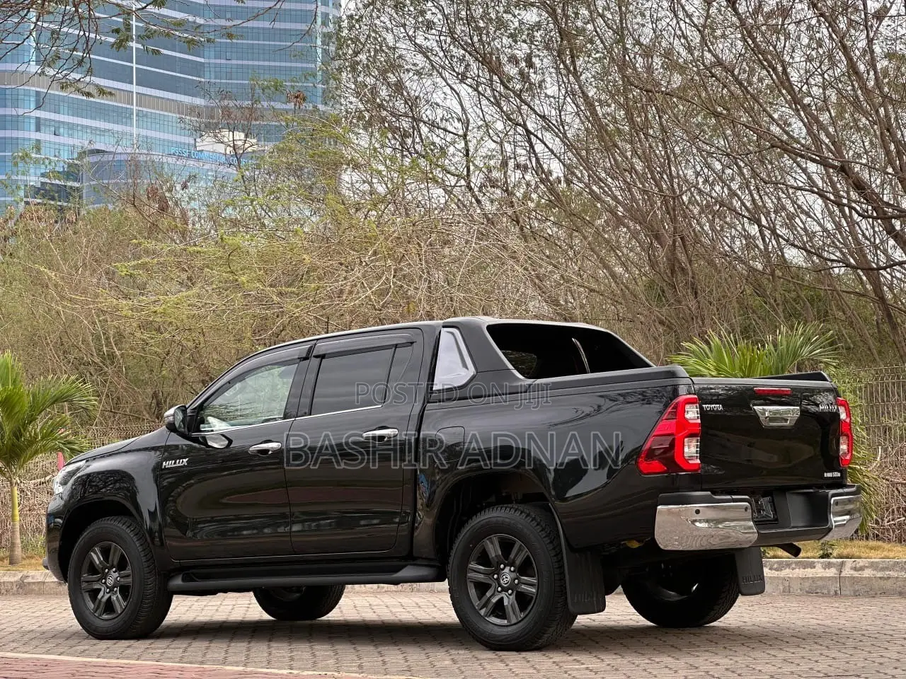 Toyota Hilux 2024 Matt Black