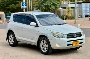 Toyota RAV4 2007 White