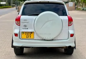 Toyota RAV4 2007 White
