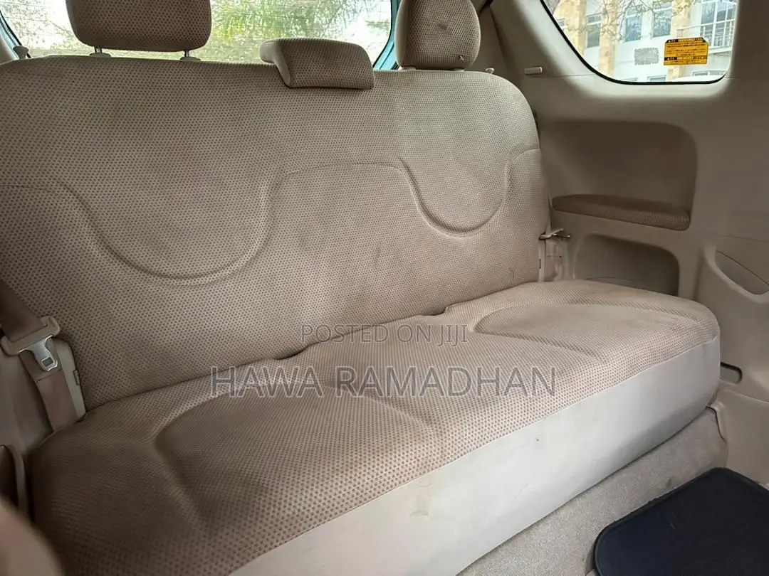 Toyota Porte 2005 Blue