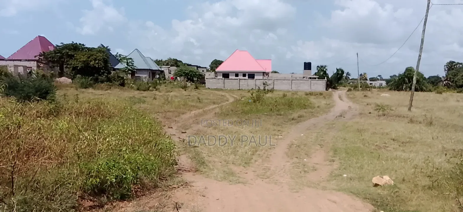 SQM 600 Plot for Sale at CHEKA Kigamboni