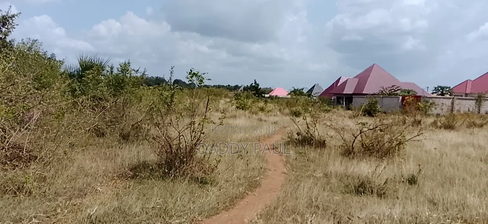 SQM 600 Plot for Sale at CHEKA Kigamboni