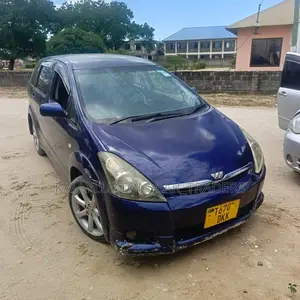 Toyota Wish 2005 Blue