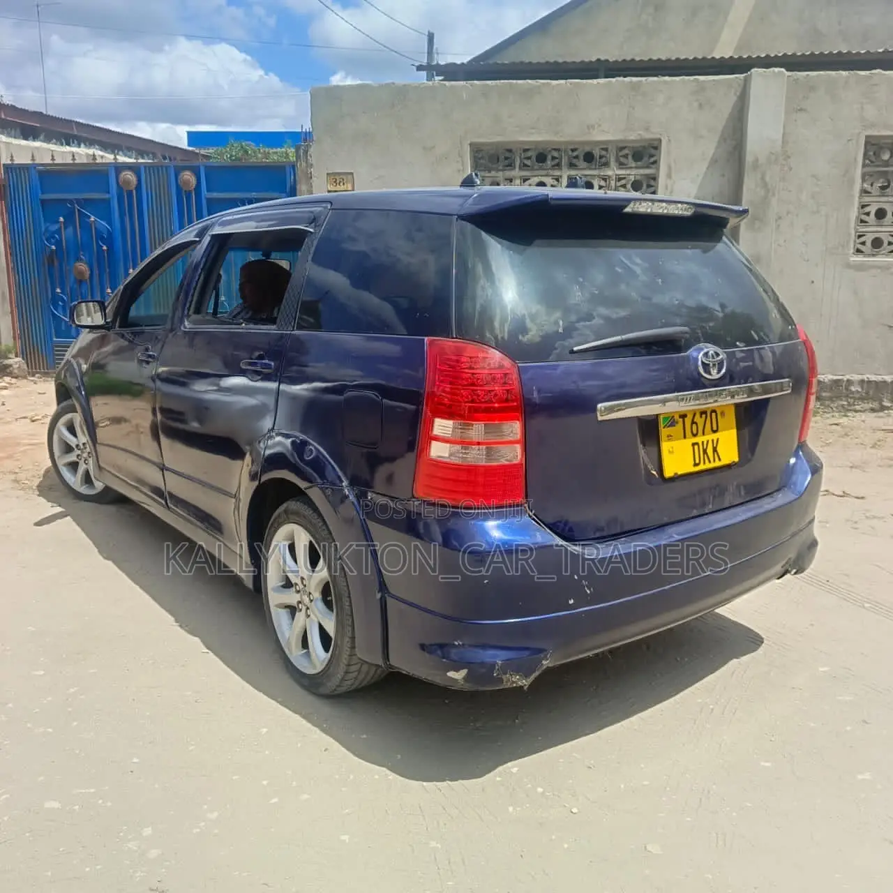 Toyota Wish 2005 Blue