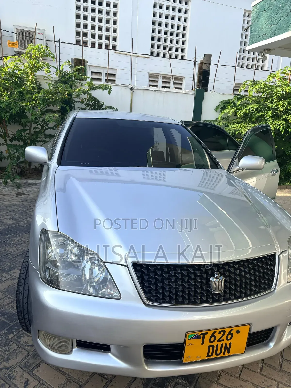 Toyota Crown 2006 Silver