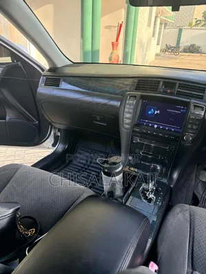 Toyota Crown 2006 Silver