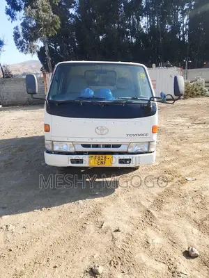 Toyoace Truck