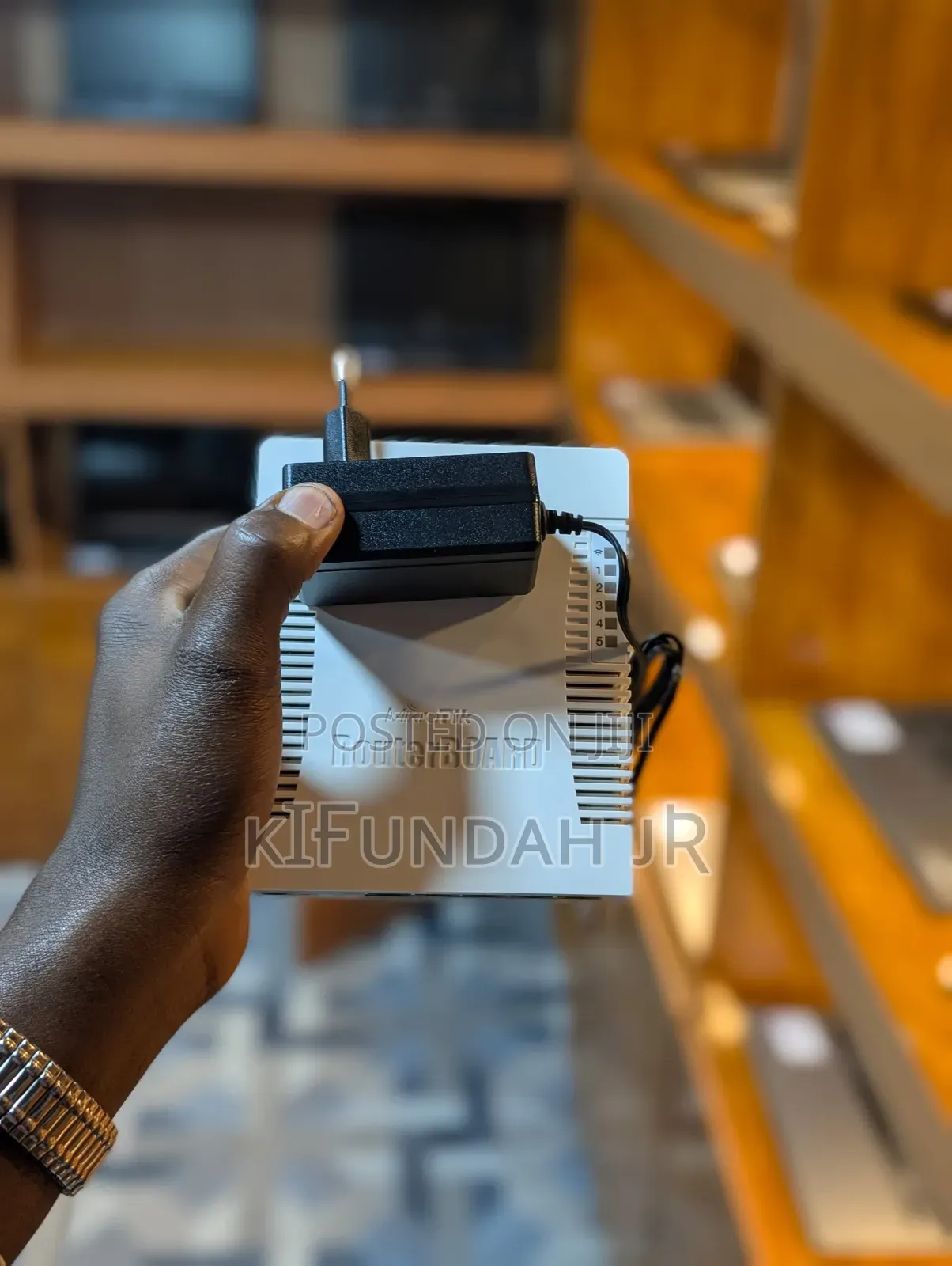 🔥📡 Mikrotik Professional Router — TZS 400,000 🔥