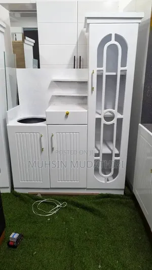 Kicheni Kabineti 260000/=