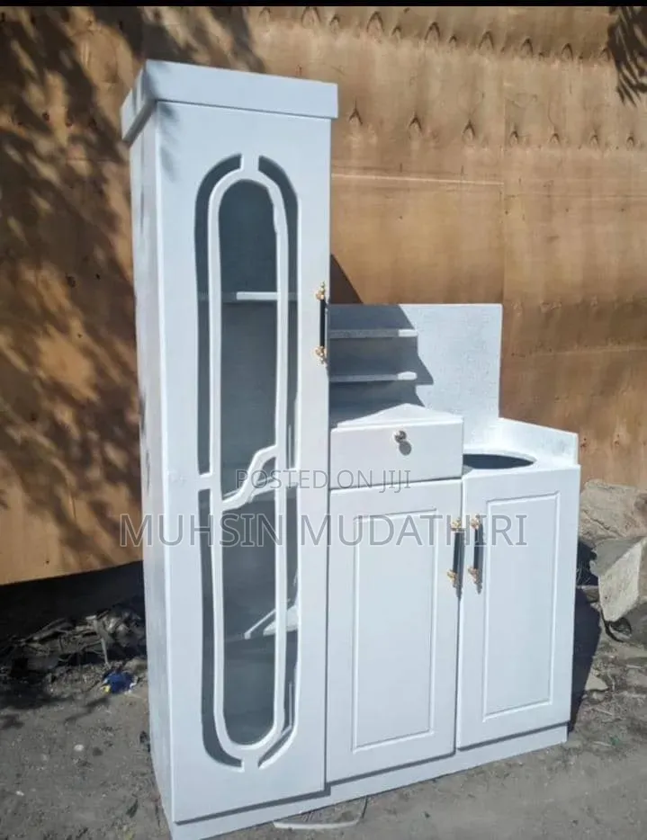 Kicheni Kabineti 260000/=
