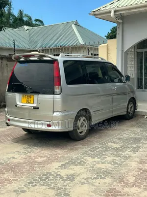 Toyota Noah 2001 Silver
