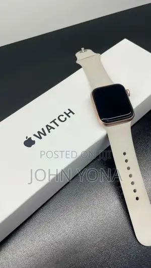 Apple Watch Series SE 44mm