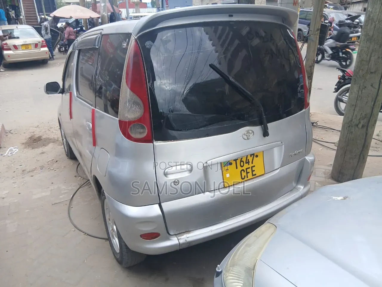 Toyota Fun Cargo 2005 Silver