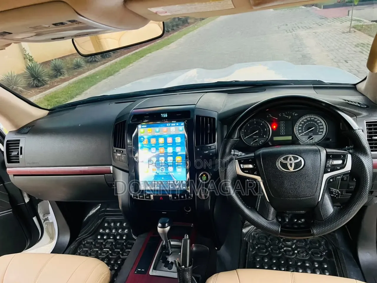 Toyota Land Cruiser 2020 White