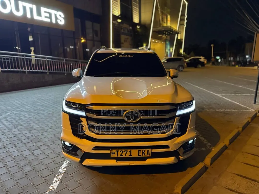 Toyota Land Cruiser 2020 White