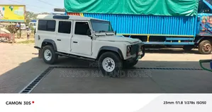 Land Rover Defender 2019 White