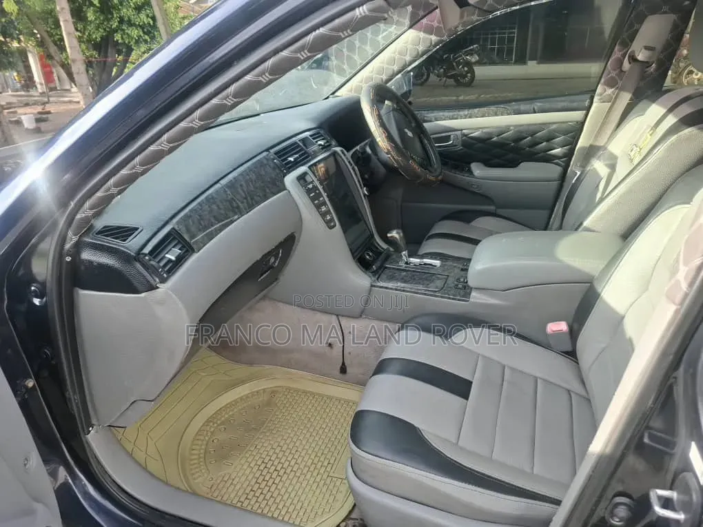 Toyota Crown 2001 Blue