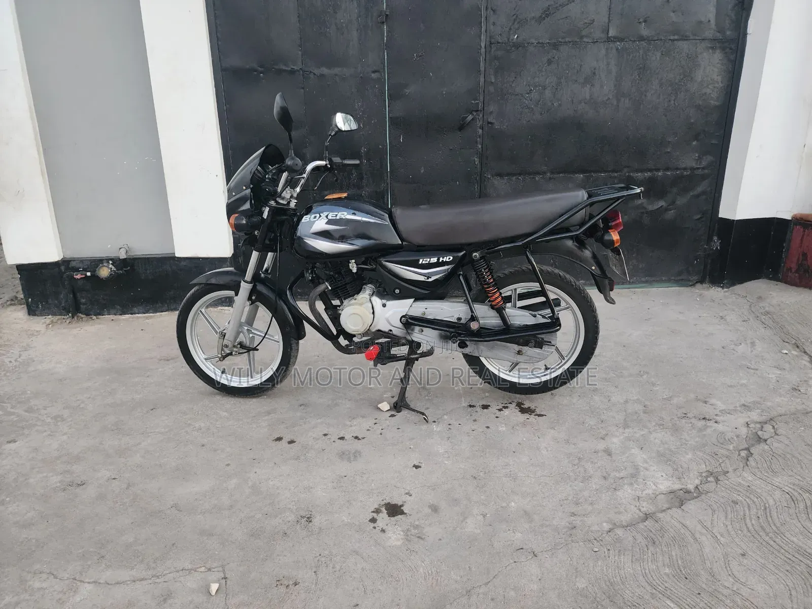 Bajaj Boxer 125 2021 Black