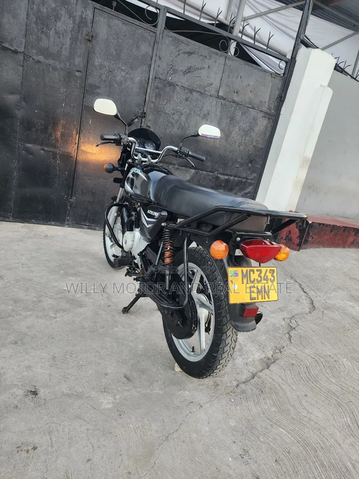 Bajaj Boxer 125 2021 Black