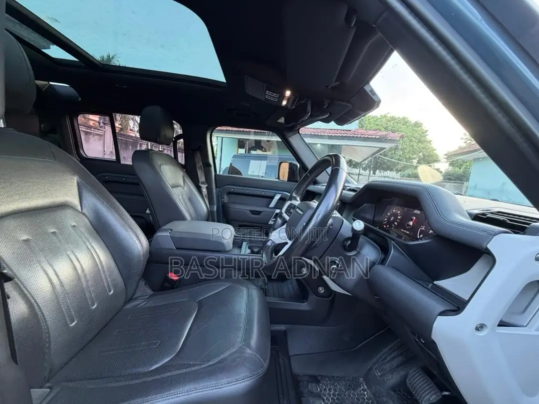 Land Rover Defender X-Dynamic SE 2021 Blue