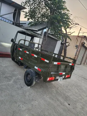 Motorcycle 2021 Green