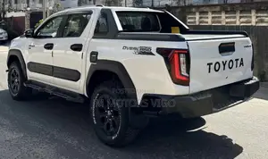 New Toyota Hilux 2026 Pearl