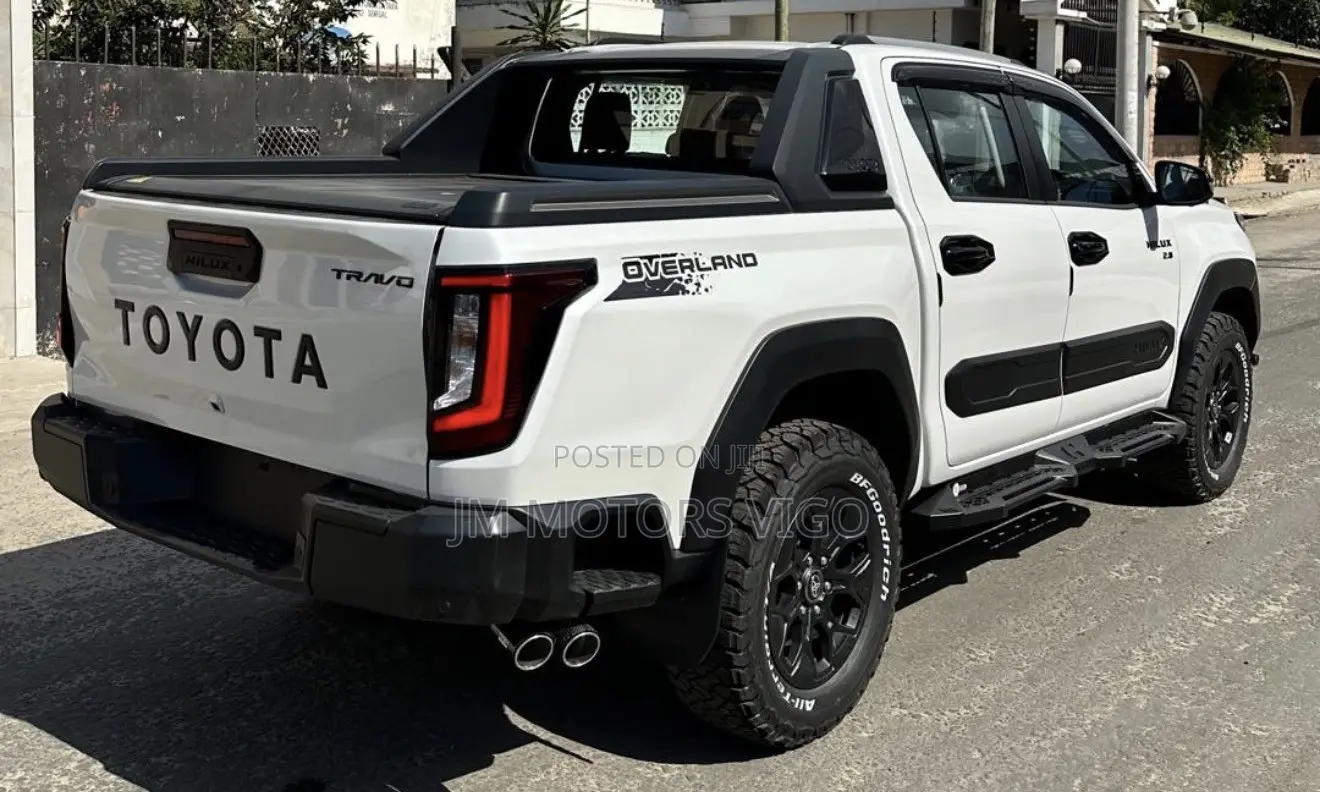 New Toyota Hilux 2026 Pearl