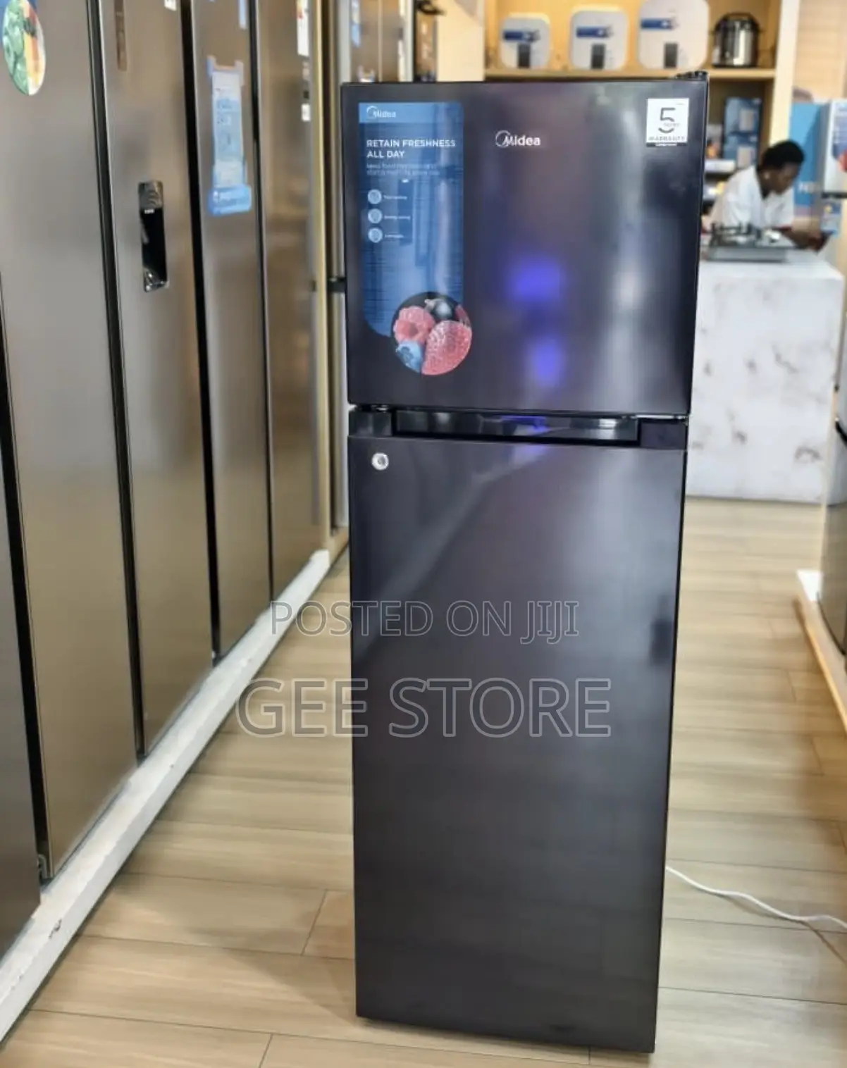Double-Door Midea Top-Freezer Refrigerator 173litres