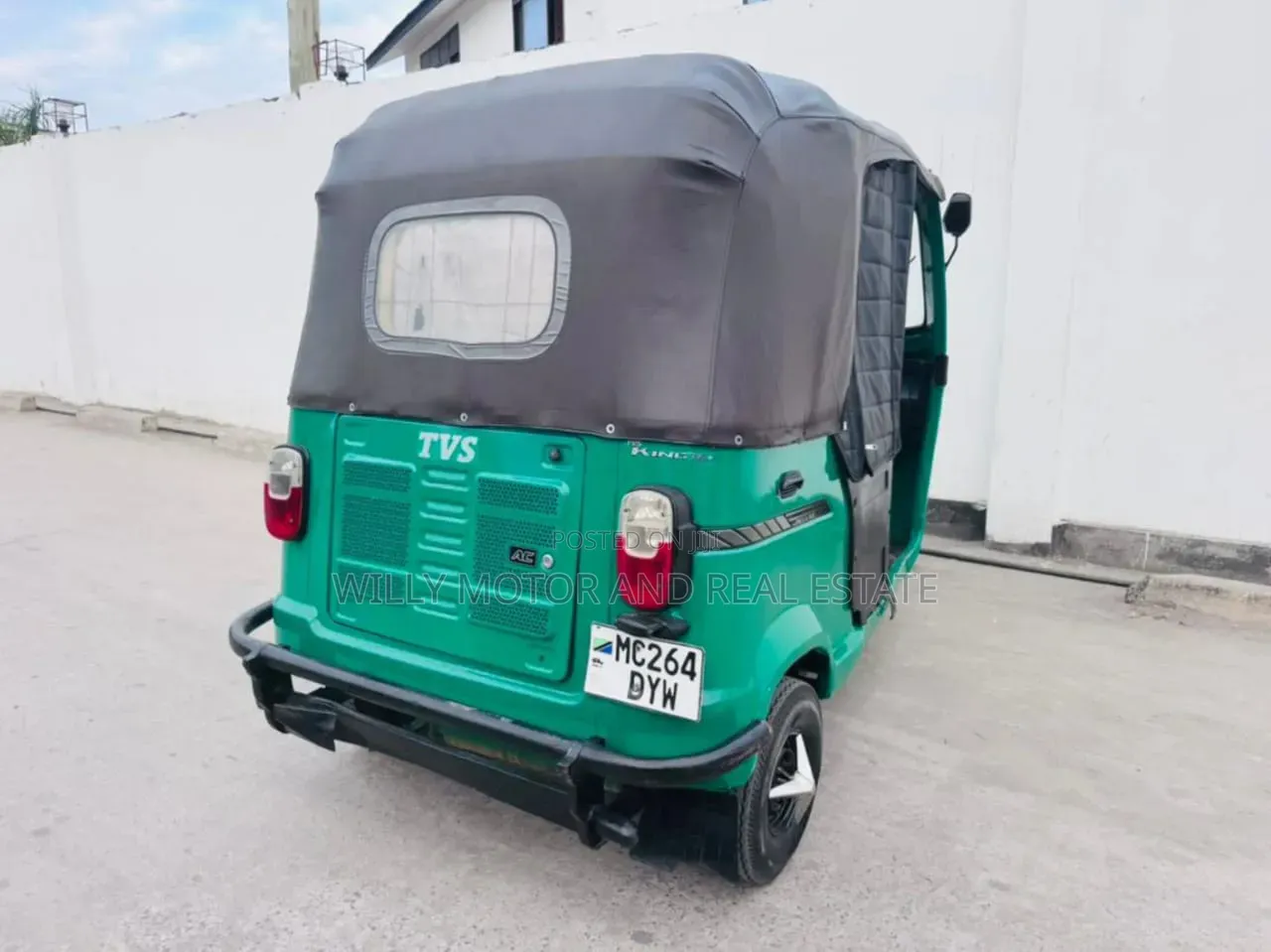 TVS Zeppelin 220 2021 Green
