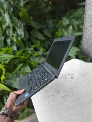Laptop Dell Latitude 3180 4GB Intel Pentium SSD 128GB